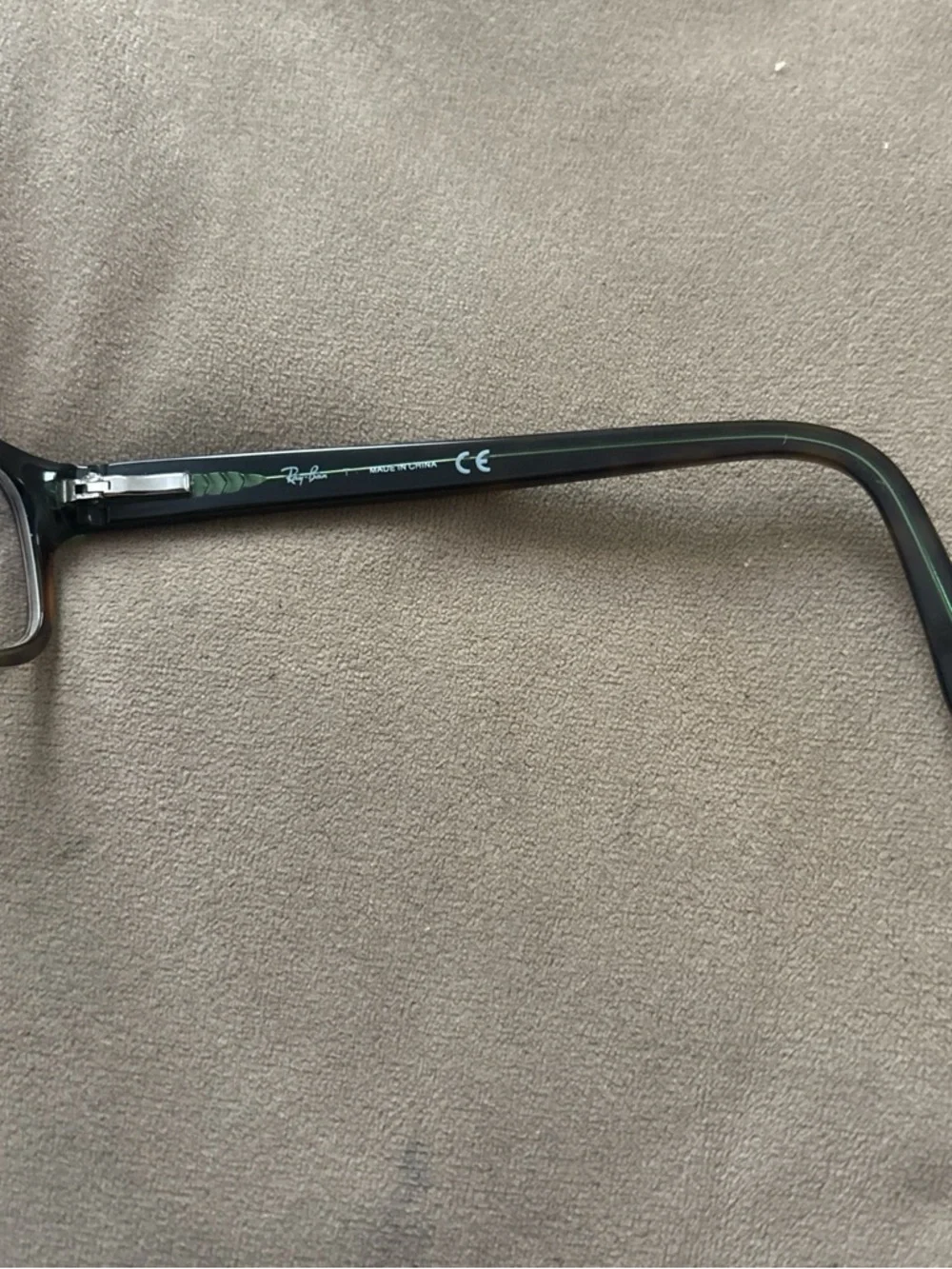 Ray-Ban sleek rectangular